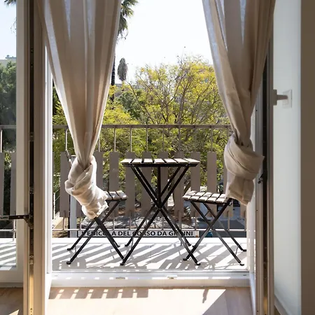 Numero 5 Konukevi Bari