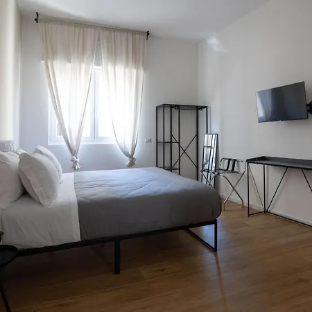 Numero 5 Gæstehus Bari