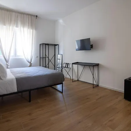 Numero 5 Gæstehus Bari